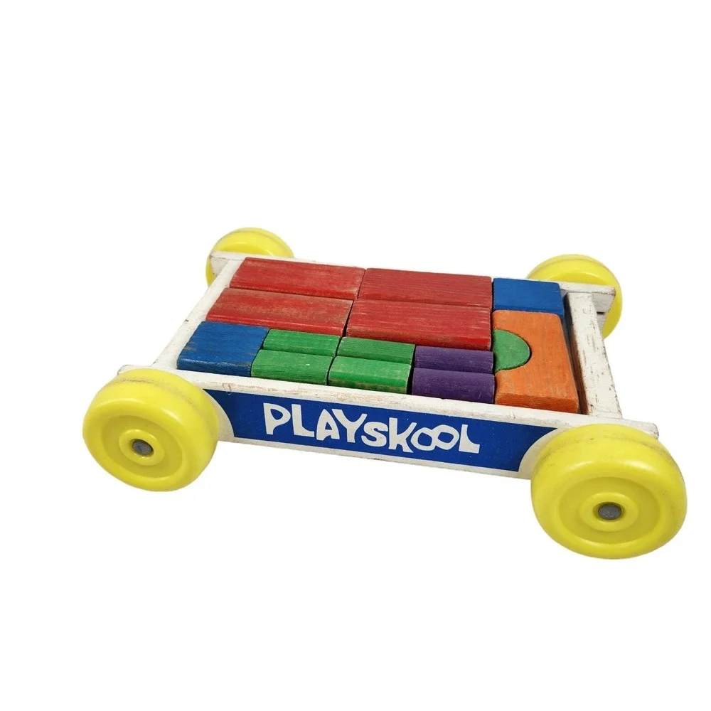 Vtg 70s Playskool Pull Toy Wooden Wagon w Complete Set Of Colorful Wooden Blocks